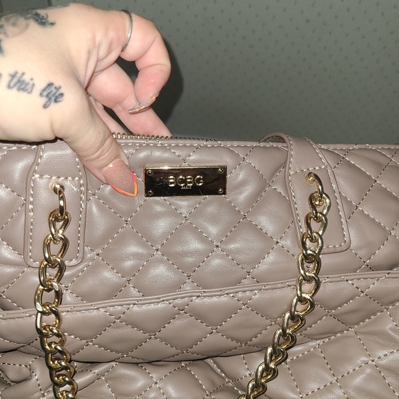BCBG Medium size tote - Picture 2 of 6